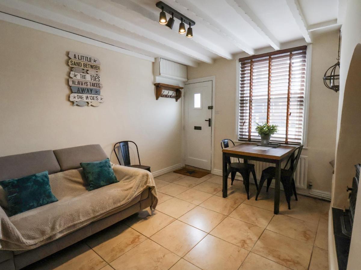 Sailors Cottage Уитби Экстерьер фото